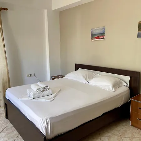 Viola Apartments Ksamil Hotel *