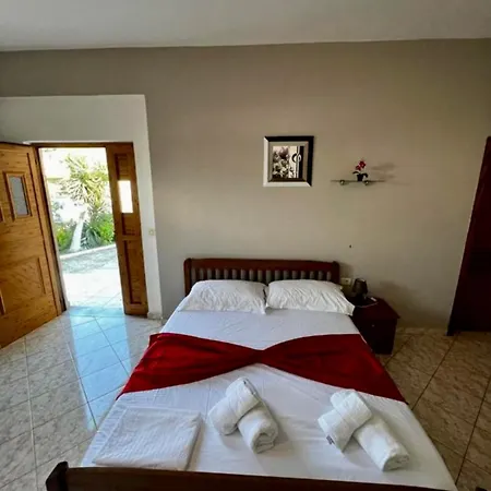 فندق Viola Seaside Villa كساميل