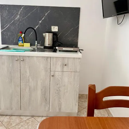 Viola Seaside Villa فندق