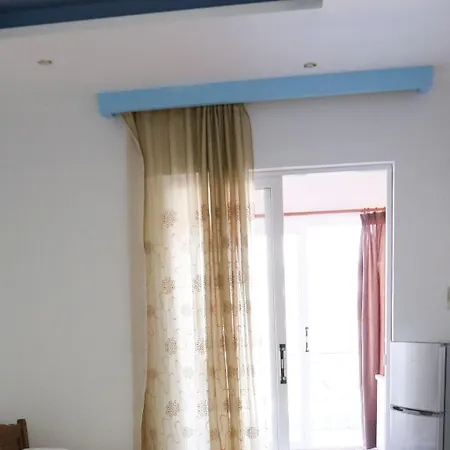 Viola Seaside فندق كساميل