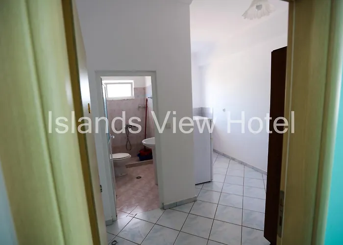 Islands View Ксамил