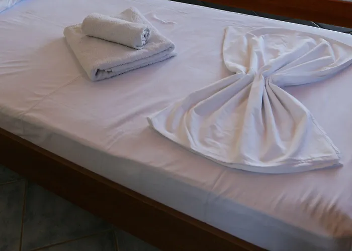 Islands View Отель Ксамил